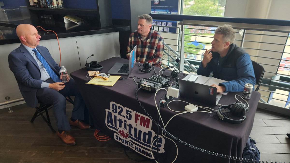 92.5 FM - Denver's Altitude Sports Radio tweet media