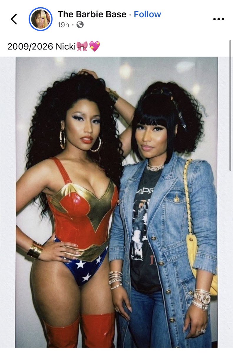 PinkFriday2Love's tweet photo. Literally the same person 😍 https://t.co/lrLjcqUw3F