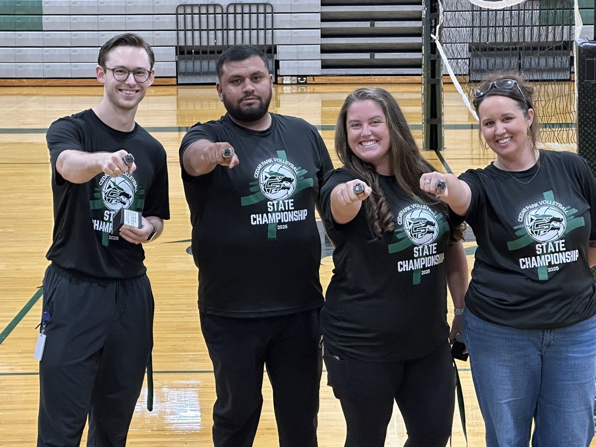 LeanderisdATH's tweet photo. What girl doesn’t like some jewelry!! The Cedar Park volleyball team had a ring ceremony, showing off their bling from a great season finishing with a State Championship 💍🥇🏆 https://t.co/bFOgo7yHB9