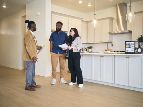 CF_NBW's tweet photo. Homeownership rates rise sharply with income—upper-income households are far more likely to own homes than lower-income households. https://t.co/VnnlMgj4un https://t.co/Op6rN6TXqo