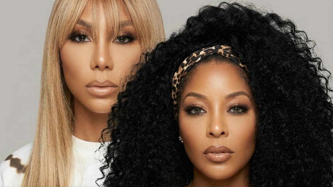balleralert's tweet photo. K. Michelle called Tamar Braxton "the muppet" on Club Shay Shay and now the internet is DEMANDING these two settle it on a Verzuz stage 🔥 After over a decade of throwing shots at each other, this might actually be the most evenly matched R&B battle we could get. Y'all think Tamar gonna respond or nah? 👀
https://t.co/PGpNTIIkVM