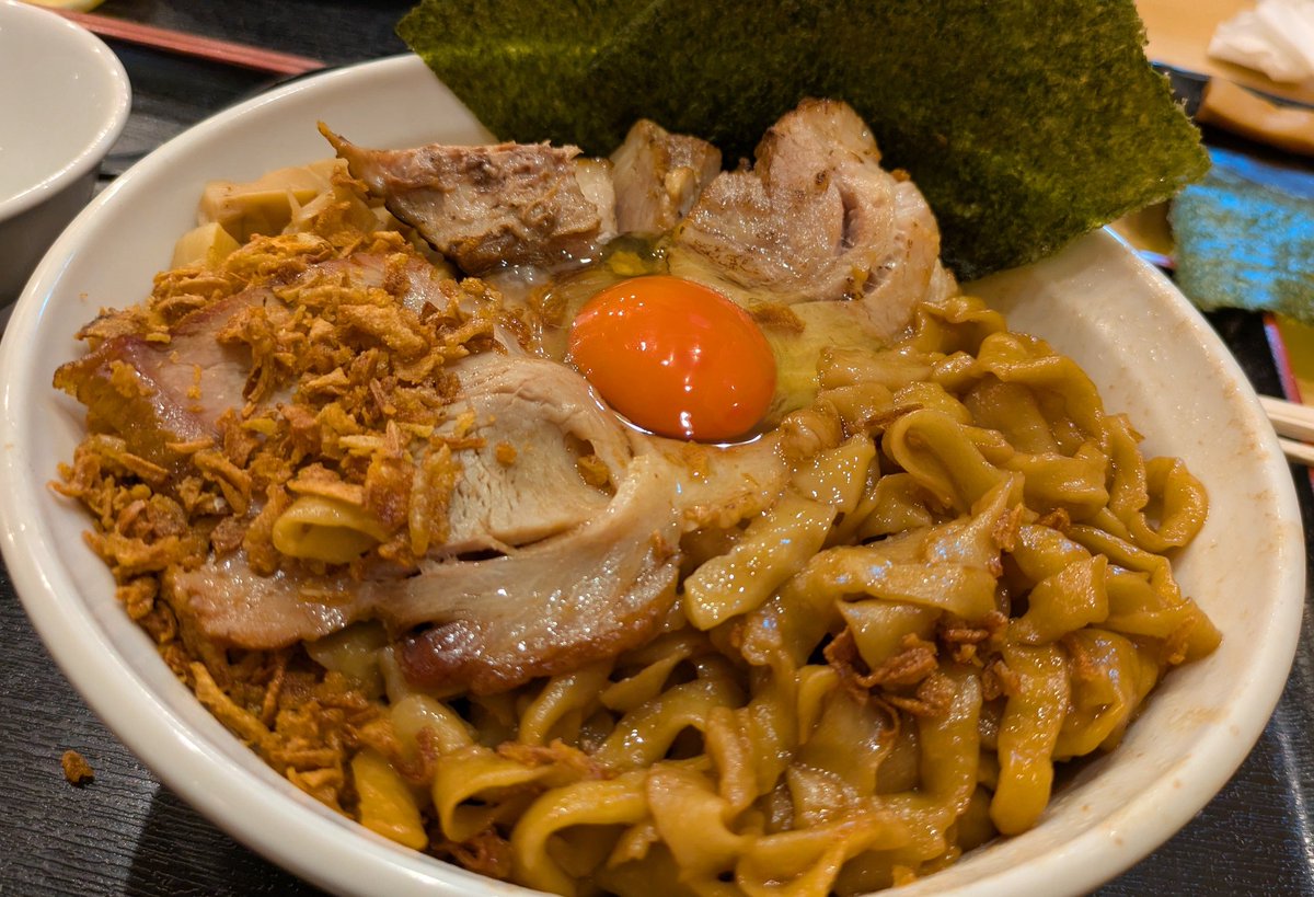 ラーメン部長🍜髙橋です😃 tweet media