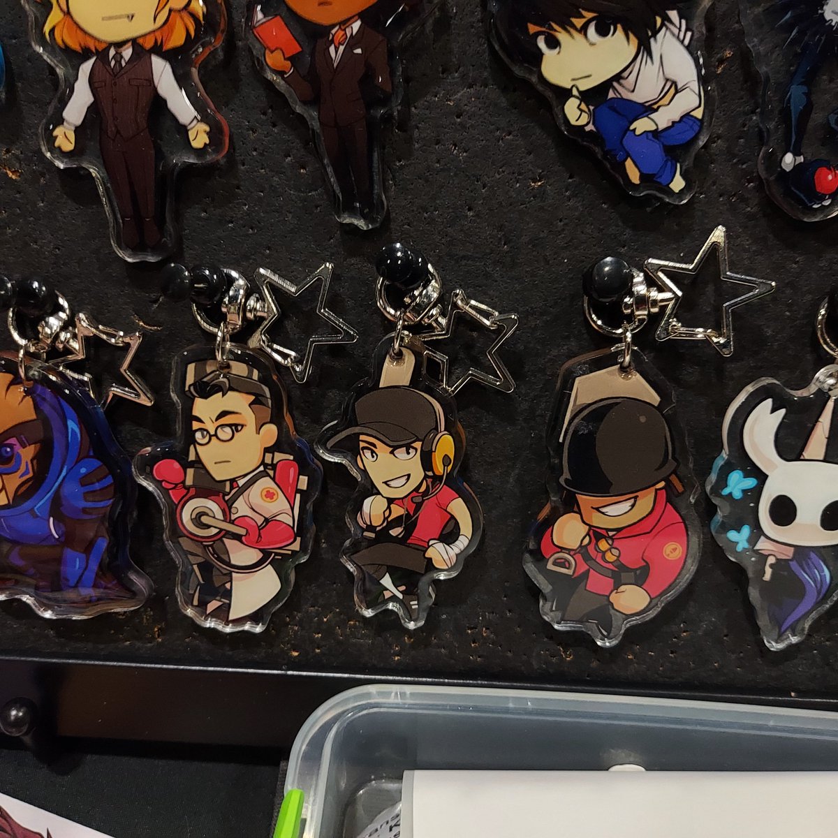 Valve Convention Cosplayers tweet media