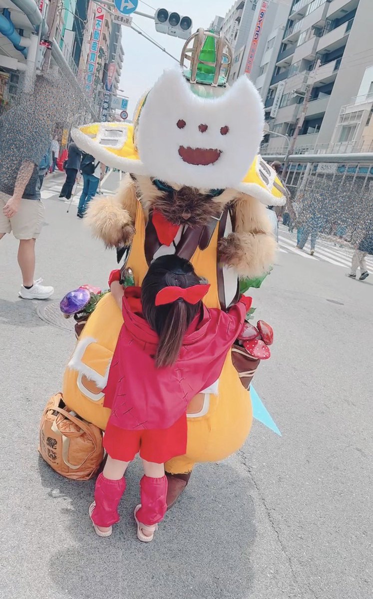 CAPCOM_MH's tweet photo. 今年は私がしゃがんでるとはいえ、
お子様の成長が分かる☺️可愛い❤️

1枚目:2025年　はじめまして
2枚目:2026年　1年振り
綾波レイ:@eraserhiroto さんのお子様(❁´ω`❁)

#ストリートフェスタ2026
#日本橋ストリートフェスタ2026
#コスプレ https://t.co/nXIXZWpgKV