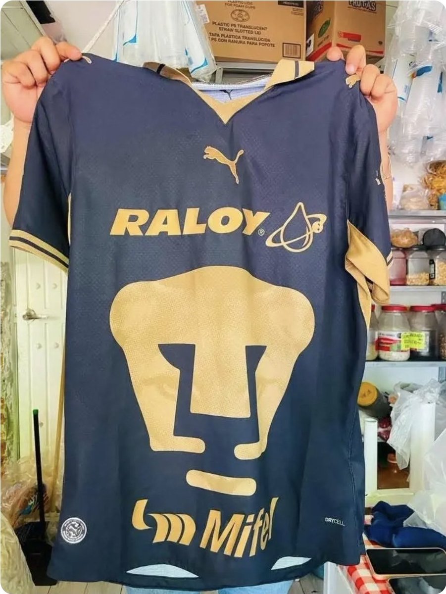 Rahelvy's tweet photo. ¿Será que esta es la nueva piel de los Pumas de la UNAM ahora con la marca Puma? https://t.co/l7Gz9RzQze