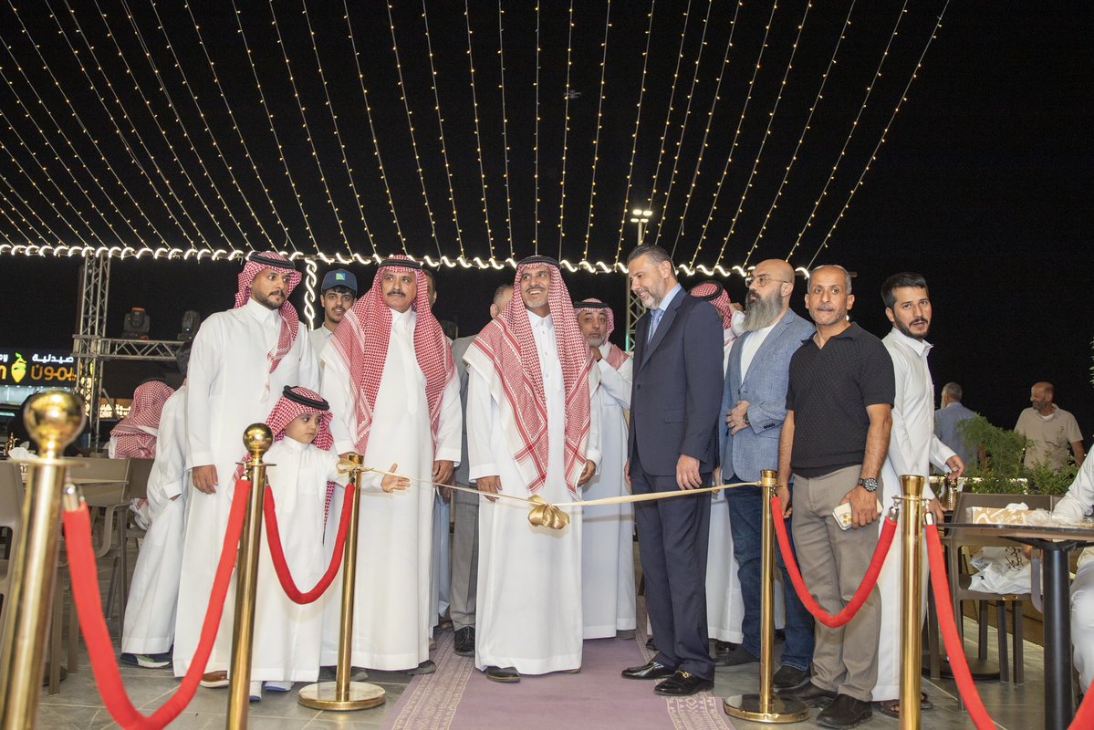 _khaled3's tweet photo. #بعدستي 
إفتتاح حلويات #نفيسة بعرعر 
#منطقة_الحدودالشمالية https://t.co/4ivhTMuivP