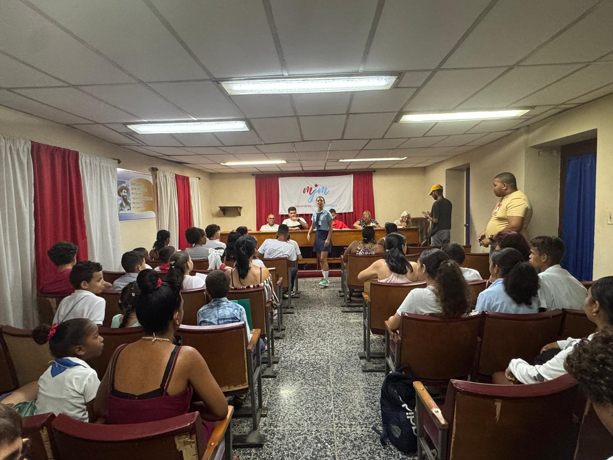 mjm_cuba's tweet photo. 📌| El espacio, acompañado momento a momento por nuestro presidente nacional Danhiz Díaz Pereira, sostuvo seminaristas a la altura de este trascendental evento dedicado de manera especial al Centenario del Comandante en Jefe Fidel Castro Ruz.

#MJMCuba #MJMMatanzas #50SJEM https://t.co/BFlXLV2odZ