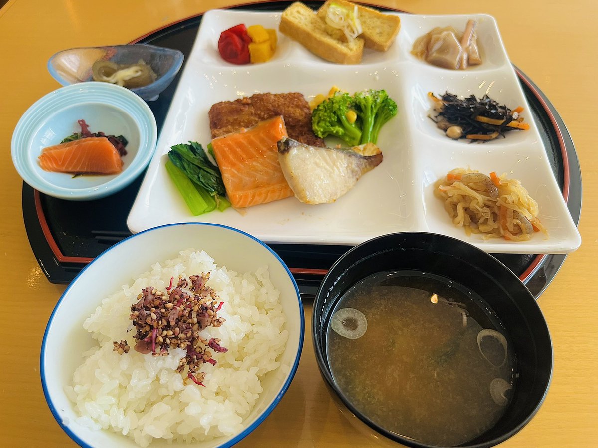 ビスケッティ佐竹 tweet media