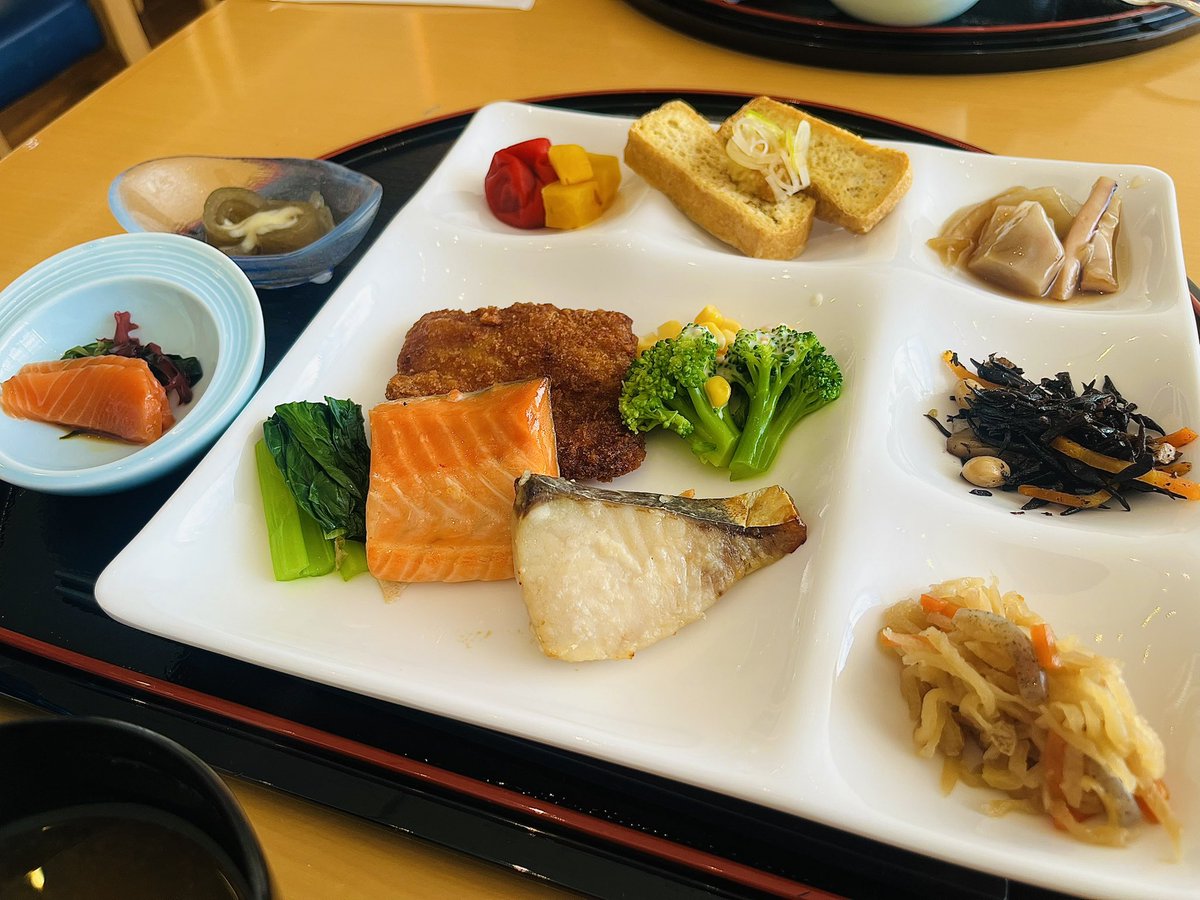 ビスケッティ佐竹 tweet media