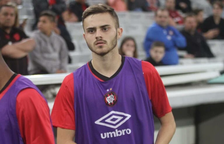 xubaca's tweet photo. - Remo x Athletico
- Time do Pará tem vários ex-@AthleticoPR e ex-@Coritiba
- Fases distintas: Furacão vem de 4 jogos sem vencer e Remo, de 5 jogos sem perder
- CAP com 5 baixas
(Créditos fotos: @kiuvalquir @geraldobubniak @robsonmafra)
https://t.co/ailPCKpxSl https://t.co/WgUogkEHT8