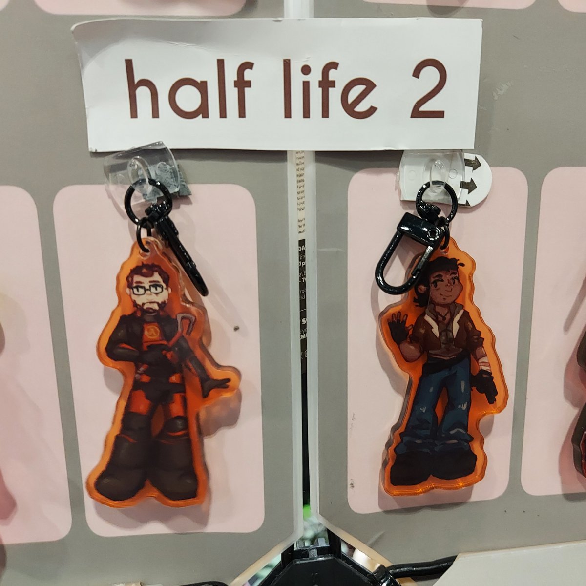Valve Convention Cosplayers tweet media