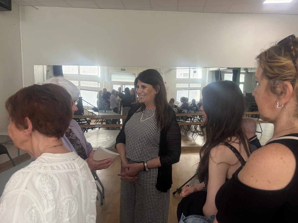 Clémence ParodiⓂ️ tweet media