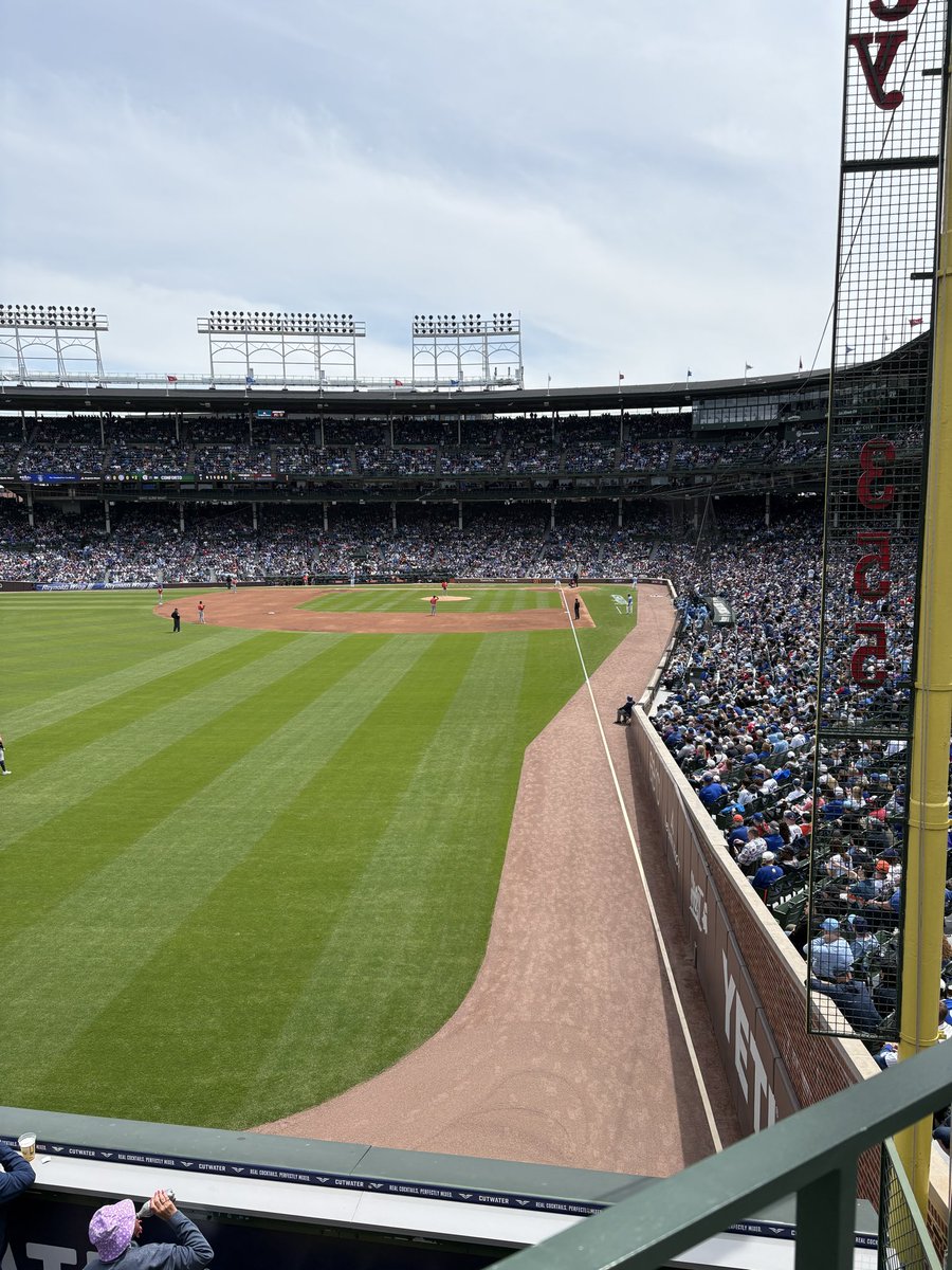 MatthewElijah's tweet photo. “How can you not be romantic about baseball?” https://t.co/bZvwqQsmDu