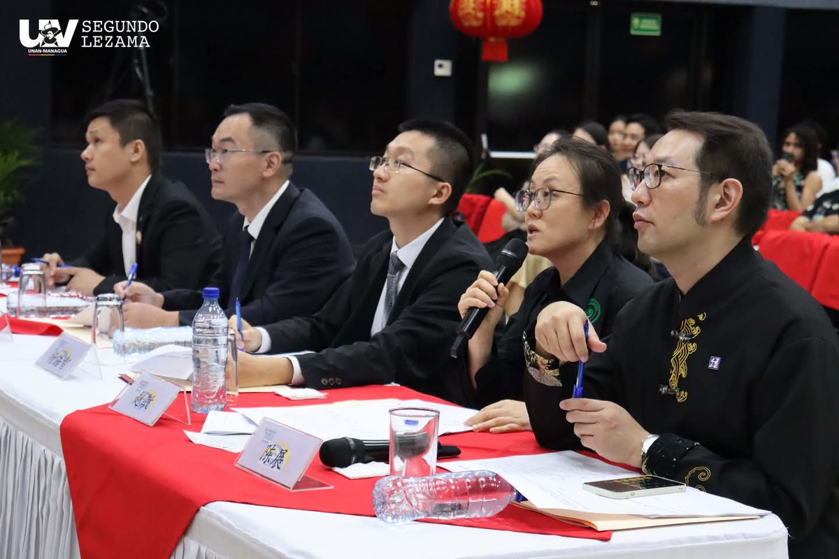 13JulioUNANMGA's tweet photo. Nicaragua y China fortalecen intercambio cultural con el Concurso Puente Chino

Protagonistas de la UNAN-Managua obtuvieron el primer y segundo lugar en el Concurso Internacional de Dominio del Idioma Chino “Puente Chino”.
#SomosUNAN
#ManaguaSandinista https://t.co/JFCwtCDPVA