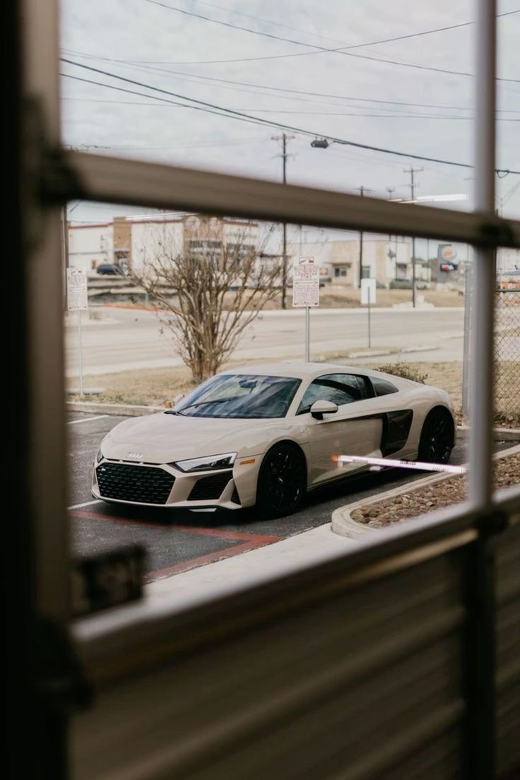 TorquePrime's tweet photo. Audi R8 https://t.co/KHltMxhl8I