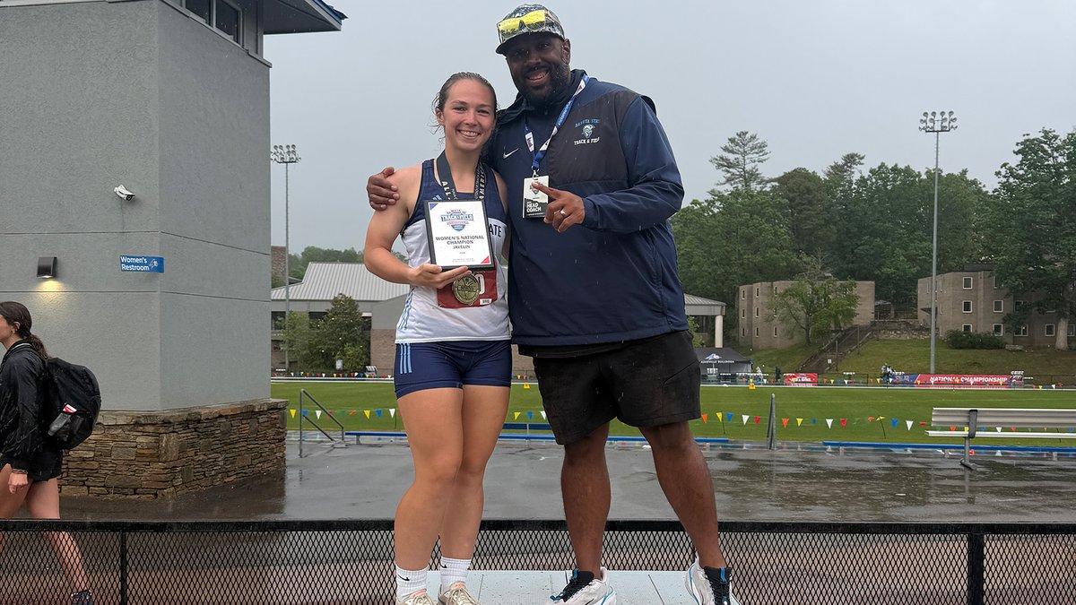 DSU_Athletics's tweet photo. 🏆 @DSU_XCTF's CASEY OLSON IS NAIA WOMEN’S JAVELIN NATIONAL CHAMPION!

DSU continues to make history in women's track &amp; field program history - highest place finisher, points scored, NAIA All-Americans 

📰 Read more ➡️ https://t.co/9sDyzdMbdt

#TrojanNation⚔️ I #WeAreDSU https://t.co/0UFyPHjQIY