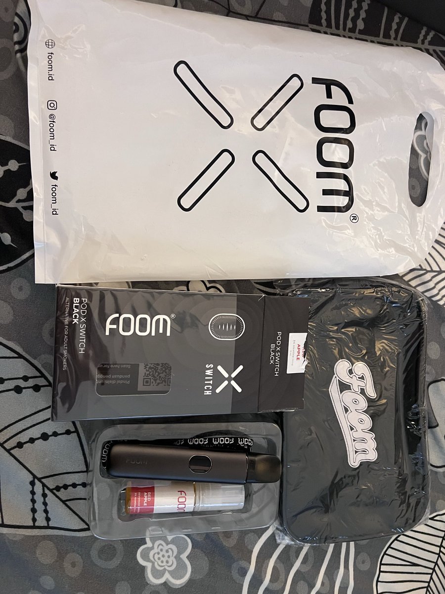ItsEricfe's tweet photo. Siapa mau ambil, FOOM Pods 150k aja
masih baru bgt beli tgl 16 May kemarin
lengkap selengkap lengkapnya ampe plastik belanja jg masi ada
#recommend #pod https://t.co/WlP47naGZX