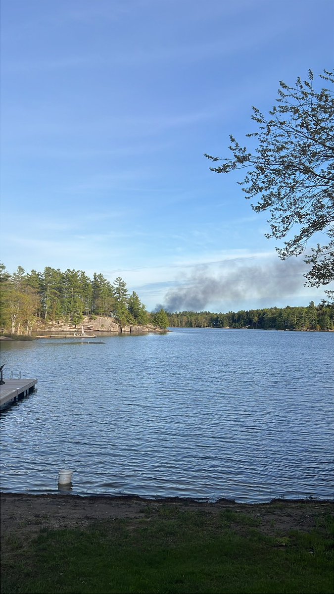 SWSMuskoka's tweet photo. Large structure fire on 118 #Muskoka @Muskoka411 https://t.co/sfv02hu7R6