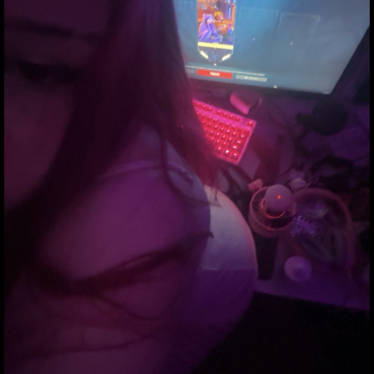 leah tweet media