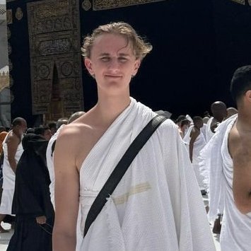 Rome_Empirex's tweet photo. 🇺🇸 The American Muslim influencer Canyon Membis said that the Epstein files confirmed that Islam is the only true religion! https://t.co/3VTmTdLvzq