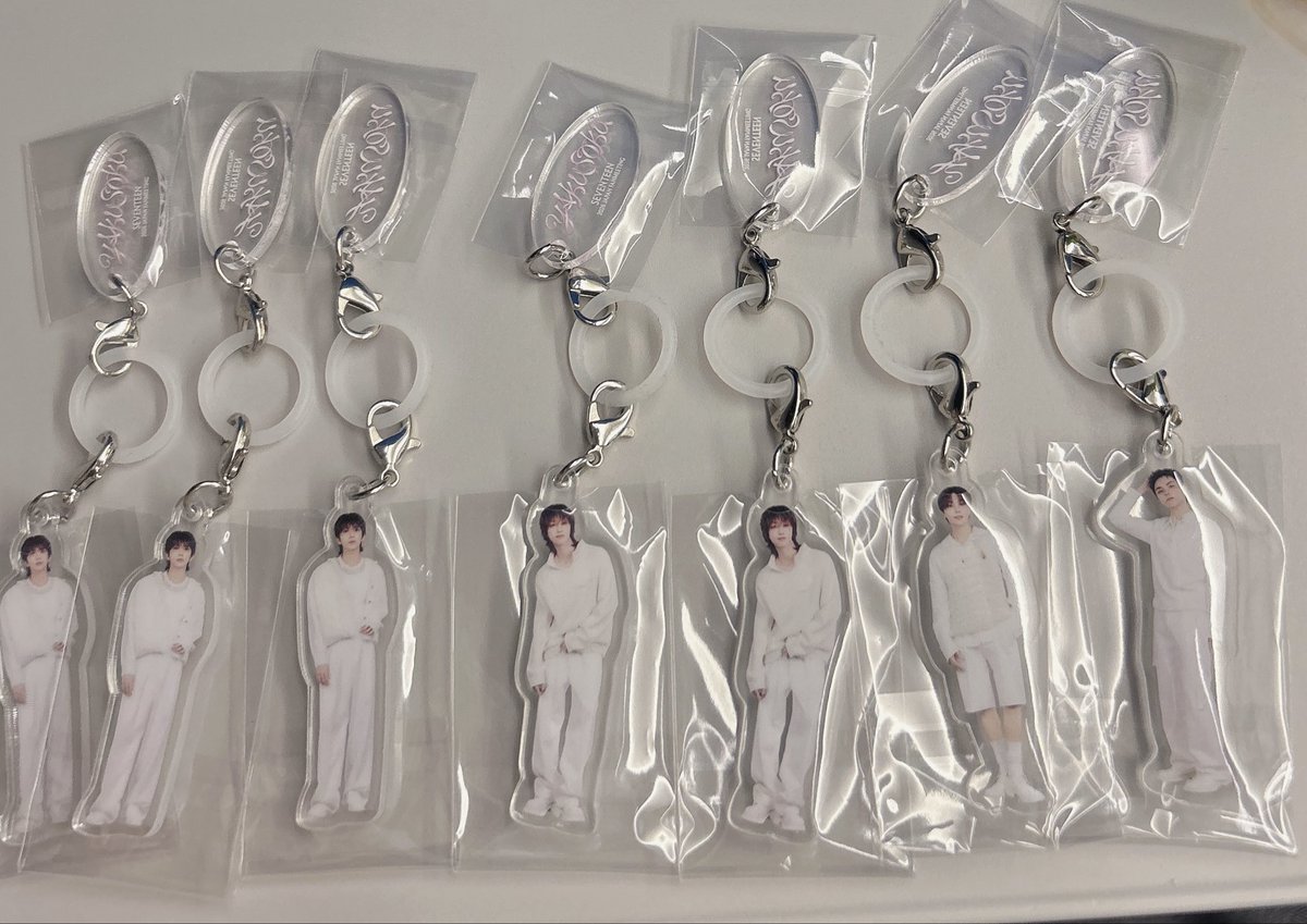 9795_Azu's tweet photo. SEVENTEEN セブチ YAKUSOKU カプセルトイ 交換 トレカCARAT チェキ

譲) 写真1〜4

求) リプ欄　ドギョム・ミンギュ

💎カプセルトイはボンボンイ優先
💎5/25梅田手渡しor郵送

お気軽にお声がけください🙇‍♀️ https://t.co/rcTXf3qhMK
