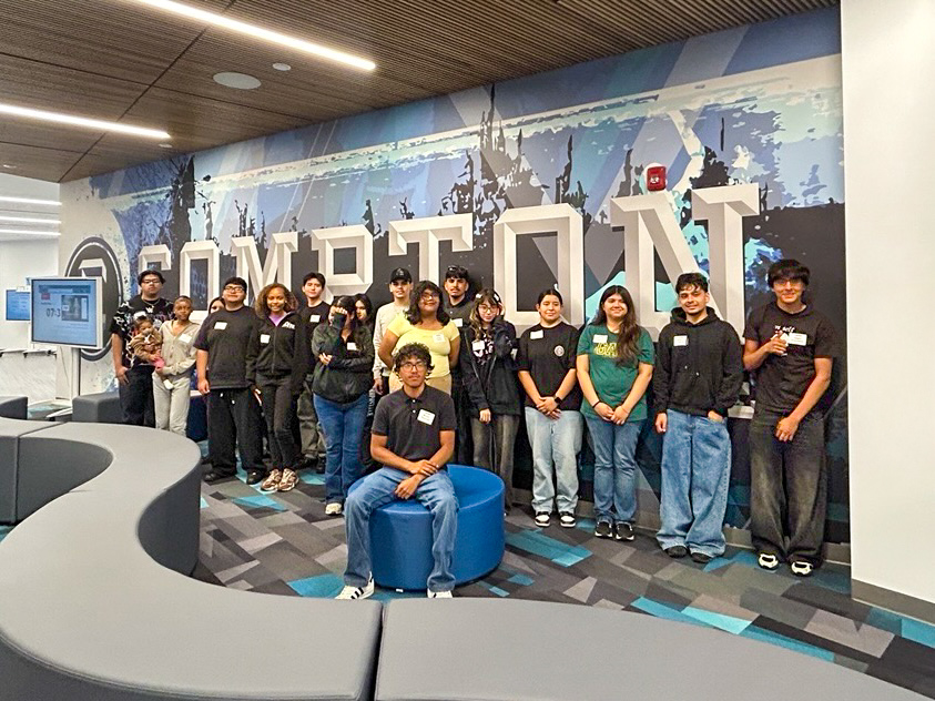SBESC's tweet photo. The future of water starts now! 💧 
This week, @WRDsocal officially launched its inaugural Water Leaders Academy with an orientation welcoming nearly 20 rising seniors from Compton Unified School District. 
#WaterLeadersAcademy
#CareersInWater https://t.co/9w17B7lTh5