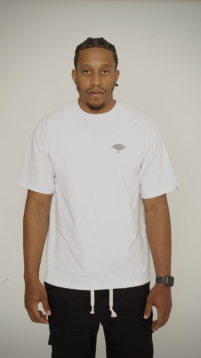Paperboystwear_'s tweet photo. PAPERBOY STWEAR.®

Heavyweight everyday essentials.
Built simple on purpose.

100% cotton.
Relaxed fit.
Reverse stitch detailing.

SS‘26.

Model: 6’3 / X-Large 
Available soon ⌛️

#paperboystwear #mensfashion #summerfit #lifestyle #tristate https://t.co/JCMJcWwSfi