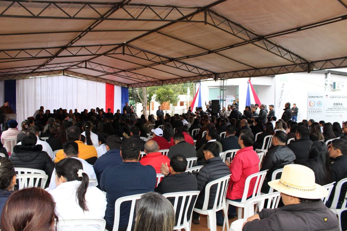 Luisbenitez_py's tweet photo. #Caazapá Siguiendo la línea del Presidente @SantiPenap y el Vicepresidente @AllianaPedro hoy, a través de @ebypy entregamos el equipamiento total p/ el pabellón oncológico del Hospital Regional, un servicio largamente anhelado por los caazapeños y la región
#GobiernoDelParaguay https://t.co/MQ511QAPNO