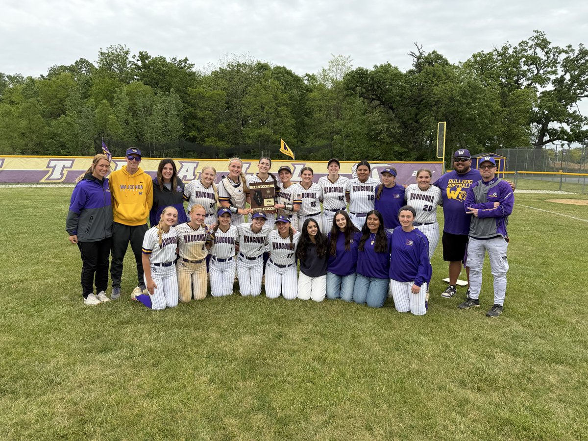 GOWHS_Softball's tweet photo. Bulldogs are once again Regional Champs!! So proud of this group all season. 
@GeorgiaReimers CG W in ⭕️, 6 Ks
@AinzBuse2029 3-4, 2B, 💣, 3 R
@aubreyfet17 3-3, 3-R 💣, 4 RBI
Great all-around win! Job’s not done. 
#WeNotMe #5OutOf6AintBad #Swag https://t.co/hY3ig30Cyw