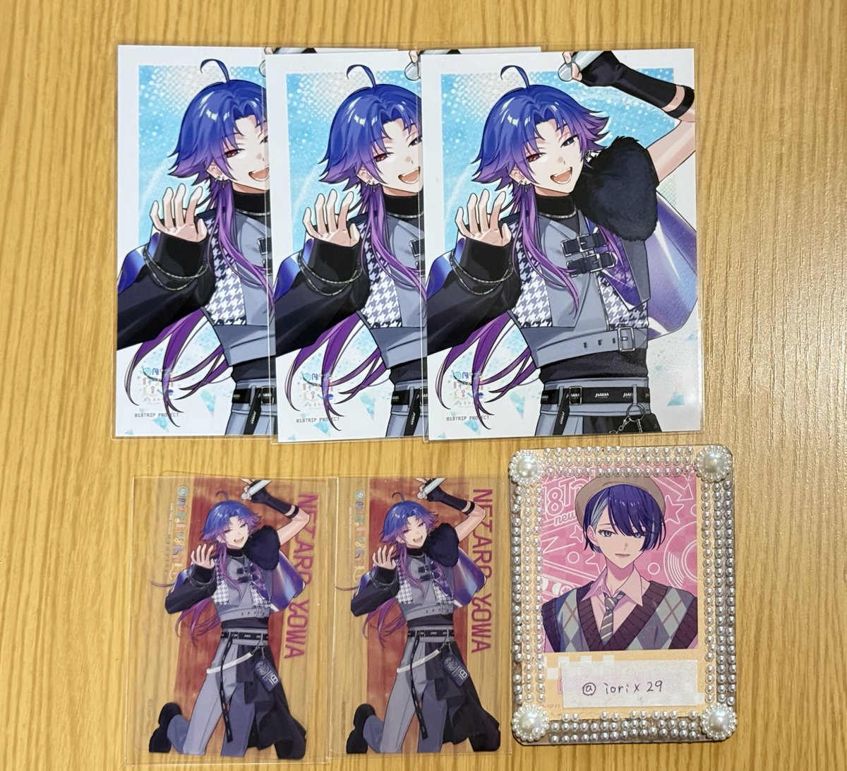 iorix29's tweet photo. @wannyaapyon 初めまして、こんにちは。子タろブロマイド3.クリカ3所持しております。ブロマイド季肋 宗氏 潮各1.クリカ來人.幾成各1の計5点交換は可能でしょうか？宗氏と潮以外はコンプ目的で捜しております。ご検討よろしくお願いいたします。 https://t.co/PCgDIB9E7u