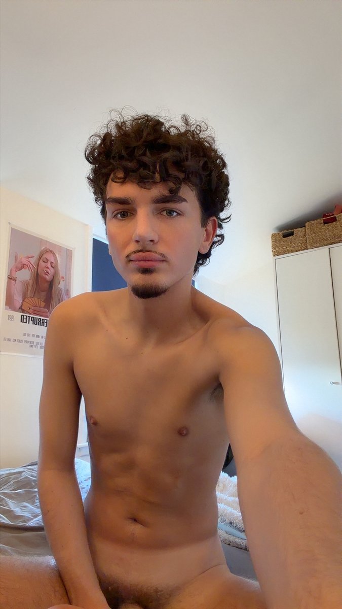 alexander tweet media
