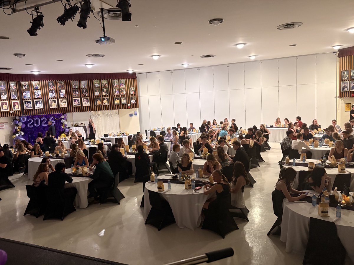 eastelgin's tweet photo. 🦅East Elgins First Grad Banquet🦅 https://t.co/OUdKysq8wI