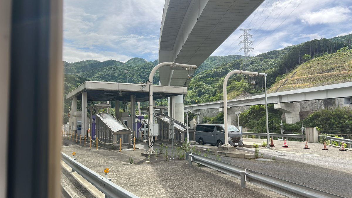始発の森町中央公園バス停から箕面萱野駅行きに乗る 20分に1本も需要が