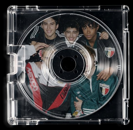 acervodrew's tweet photo. The Boys terminou oficialmente após 7 anos. 

Qual é sua música favorita do santos bravos? https://t.co/wwYaFQz6T8