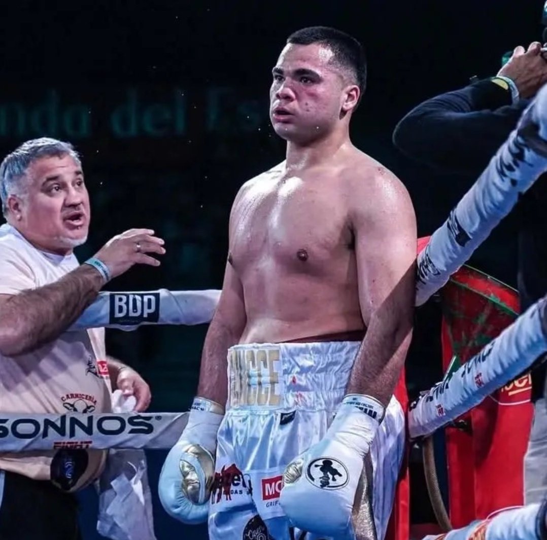 PesadosArg's tweet photo. 🚨 BREAKING 🚨

El próximo 23/5 en la FAB, Karim Crucce (8-0, 8 KO) buscará el título argentino contra Esteban "Ringo" Juárez (6-8-1, 3 KO). De ganar, el pibe de Las Flores hará historia: con 20 años, superaría a Bonavena como el campeón nacional más joven de todos los tiempos https://t.co/CpnbQ8WzjU