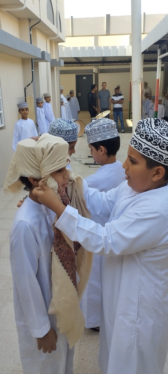 abu_school's tweet photo. زار المدرسة اليوم الأثنين 11-5-2026 طلبة الصف الرابع بمدرسة سنت ، حيث قدموا برنامجا إذاعيا مميزا ، بعدها تجولو في الفصول الدراسية وغرف المعلمين ، وتم تكريم الطلبة بهدايا رمزية ، الجدير بذكره أن المدرسة تنفذ هذه الزيارة بشكل سنوي للصف الرابع القادمون إليها العام المقبل. https://t.co/NkVoiJYB5d