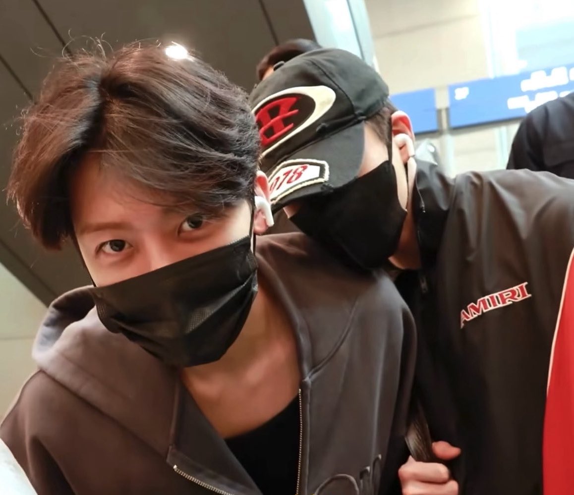 𐙚 บอยอ ★ BOTHSIDES tweet media