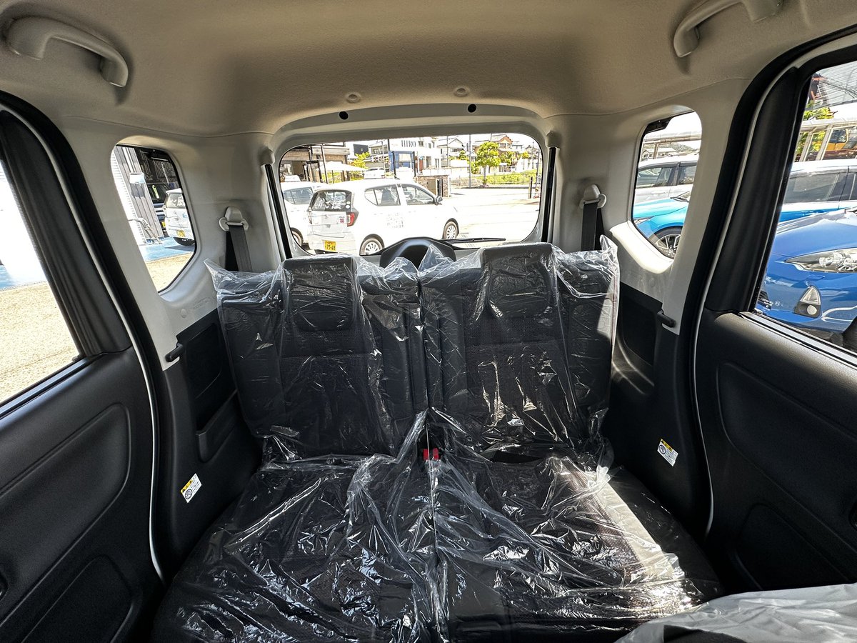 Car Create HIRO tweet media