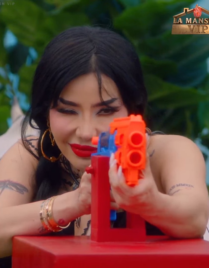 katttears's tweet photo. nos dió contenido, risas, drama, impertinencia, un día la querías al otro te hartaba, pero fue sumamente real, Sol ganadora de la primera temporada de La Mansión VIP.

#LaMansionVIP https://t.co/i59Tr4jLzc