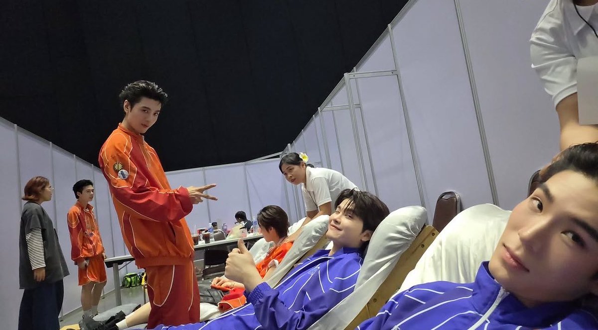 คุณลู่ tweet media