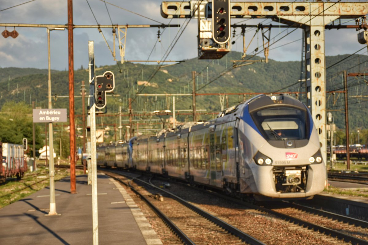 SNCF TER AURA tweet media