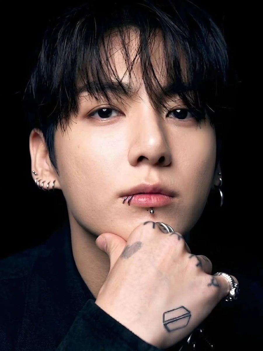 BTS FANCAFE tweet media