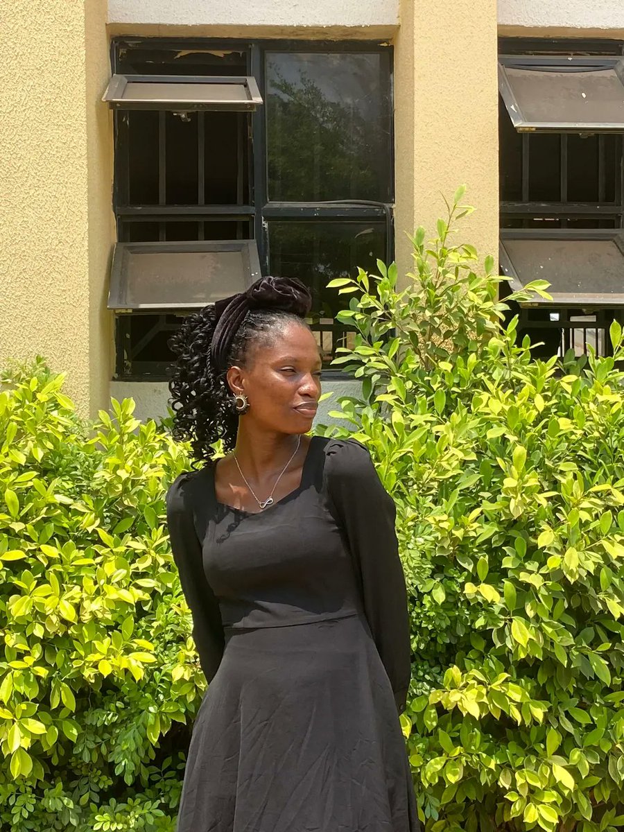 _only1Mary's tweet photo. Nobody told you your voice was allowed to take up space.

So you stayed quiet. You waited for permission that was never coming.

Here's your permission slip: you are allowed to be heard. 🎤

Good morning Confident people and Happy new week 💛
#confidentcreator https://t.co/4IUNVJ3jgU