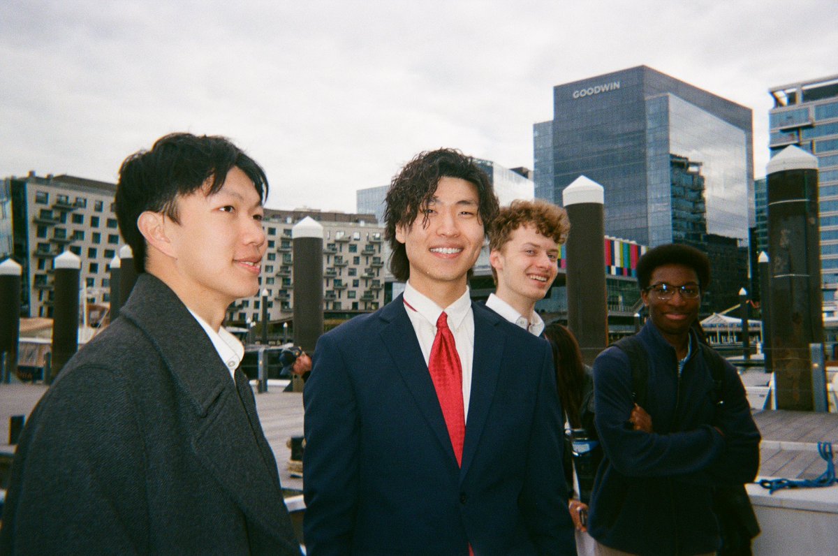 Allen Wang tweet media