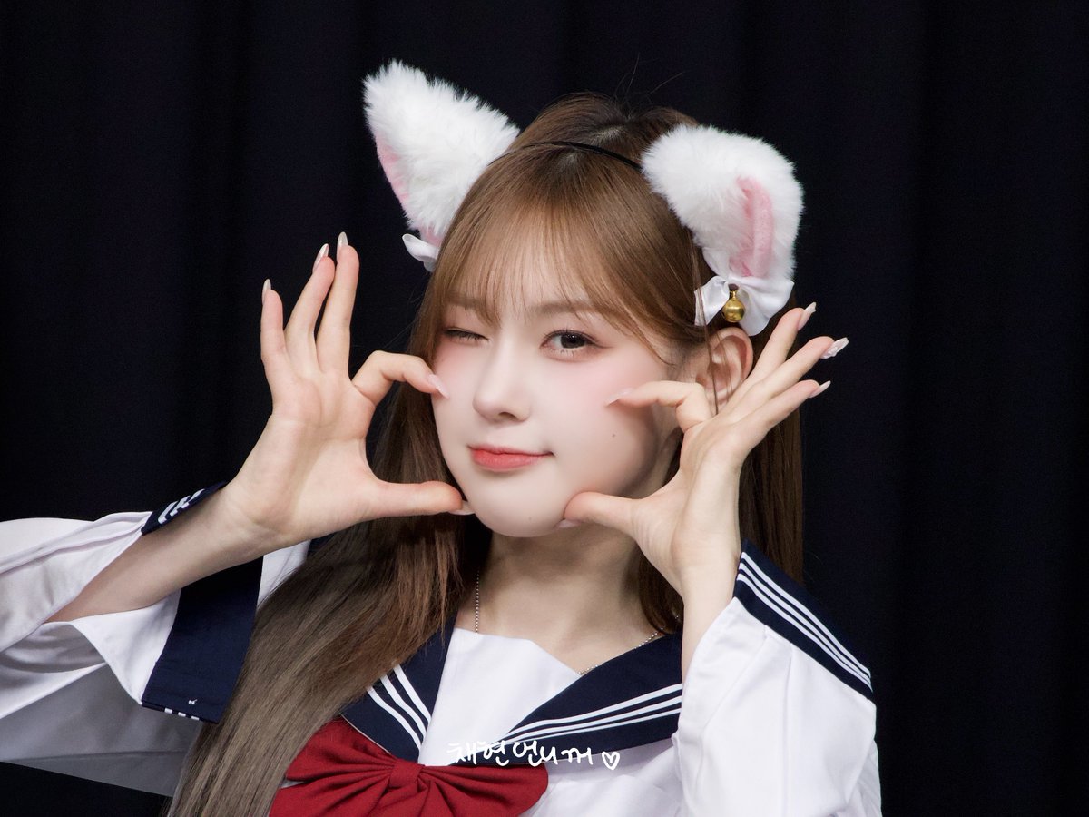 mappi_hyuni's tweet photo. 260510 뮤직플랜트

⠀∧,,,∧   
(  ̳• · • ̳)    채냥이 🐾♡
/       づ   

#Kep1er #김채현 https://t.co/A0zgYeseFU