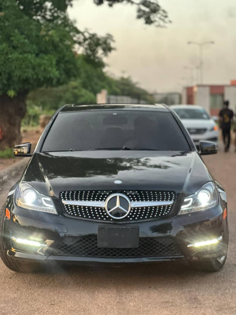 AMuhammad50951's tweet photo. 2012 Mercedes-Benz C300  — Few Months Used ( 🇧🇪 Belgium standard)

Power meets class 🔥
Super clean interior &amp; exterior
Smooth  performance with aggressive exhaust note
Buy and drive with zero worries

💰 Price: ₦6.5ml

Serious buyers only
Car with me.
call/Whatsapp 08080718431 https://t.co/i2X0XjnjpY