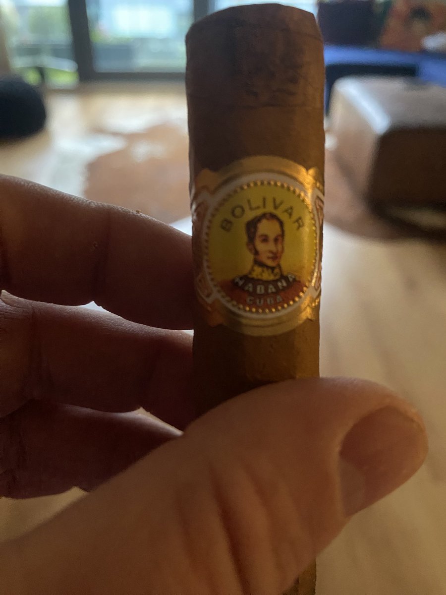 PhillEvans's tweet photo. #Bolivar breakfast #cubancigars https://t.co/YK4fR8fxnZ