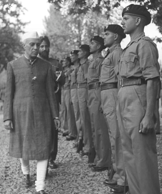 HarshadOak's tweet photo. New Nehru letters reveal he feared Army officers “indulge far too frequently and far too much in alcoholic drinks”.

Such officers “can hardly be trusted with secrets”.

This is “neither good for the nation nor the individual” and “certainly not good for the Army”.

--
https://t.co/aGbNKxgeXo