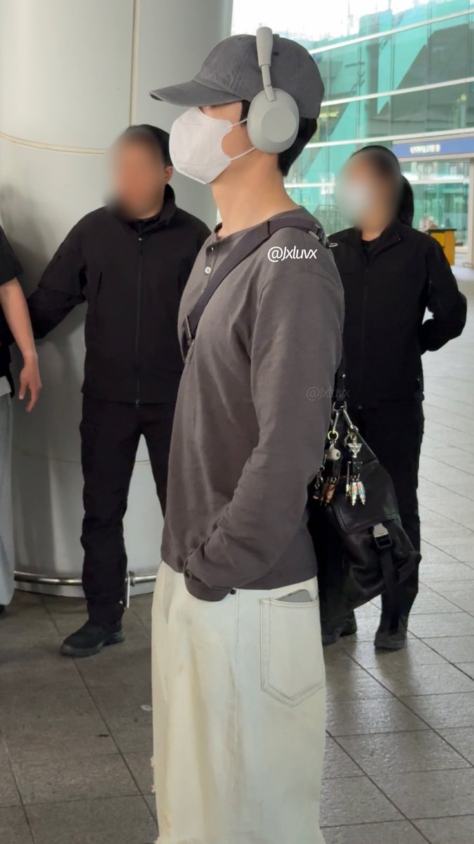 쟨 tweet media