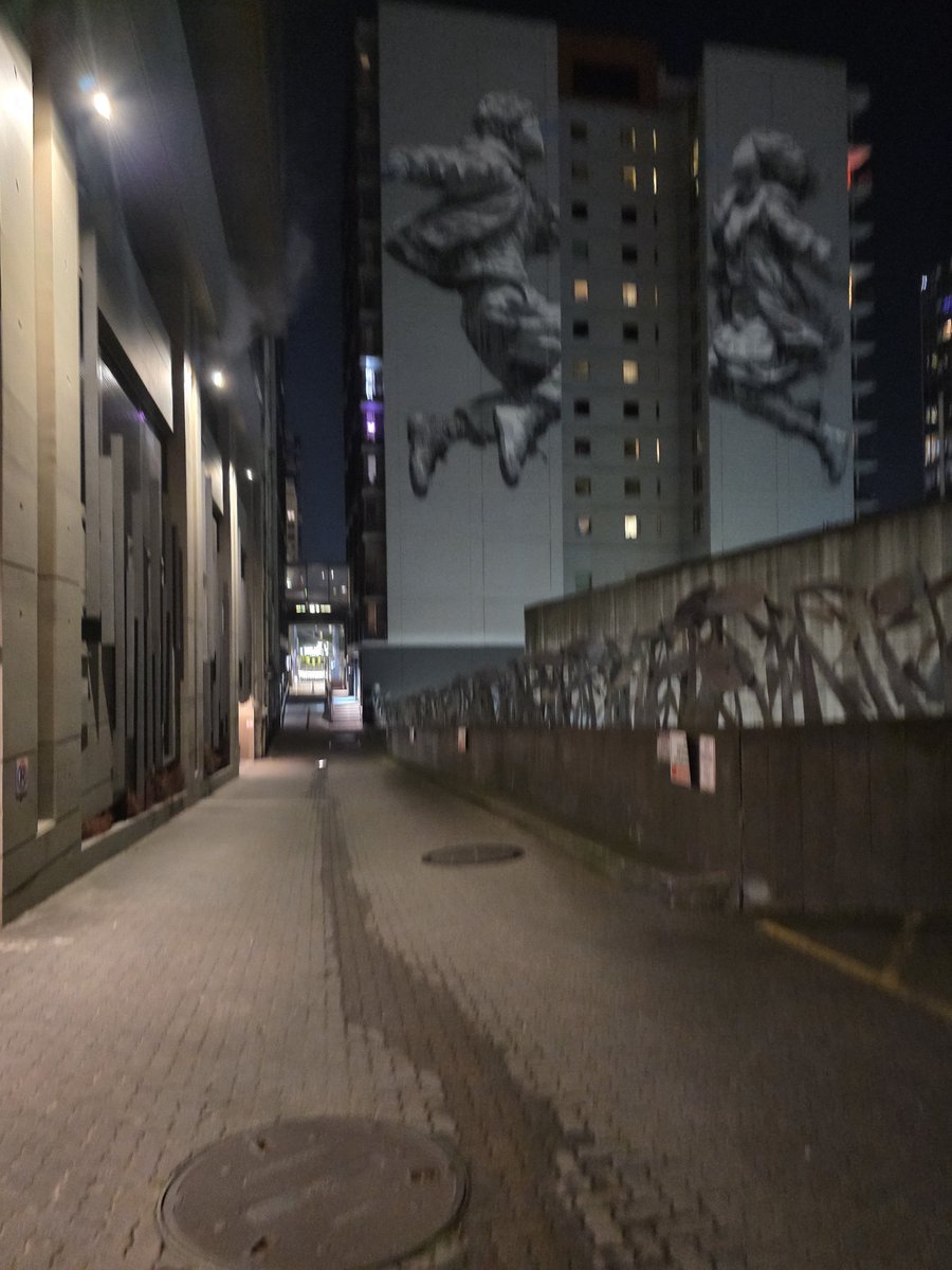 Tuckwas's tweet photo. City lights https://t.co/3J8zgLFS10